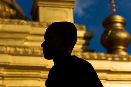 Monk, Sandamuni Pagoda, Mandalay