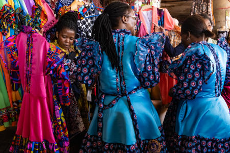 Shoppers, Victoria Street Market, Durban